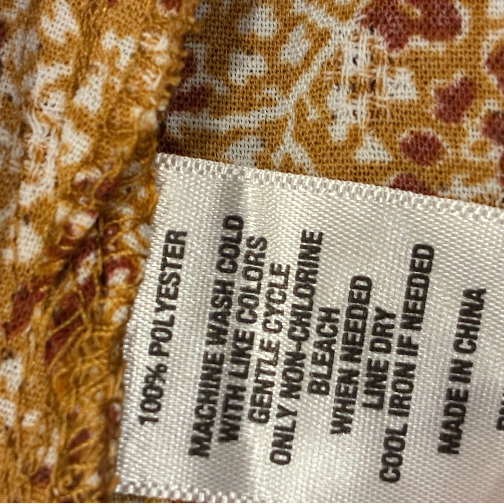 Wonderly Floral Blouse - Brown and Cream - Picture 7 of 9